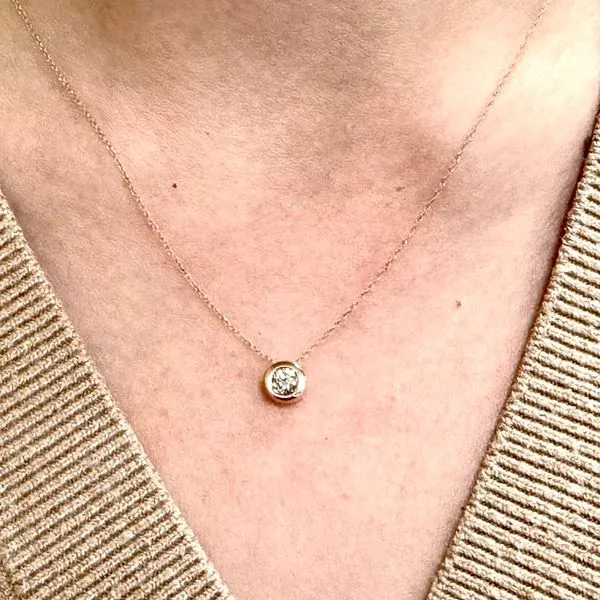 Diamond Pendant Image 2 Grayson & Co. Jewelers Iron Mountain, MI