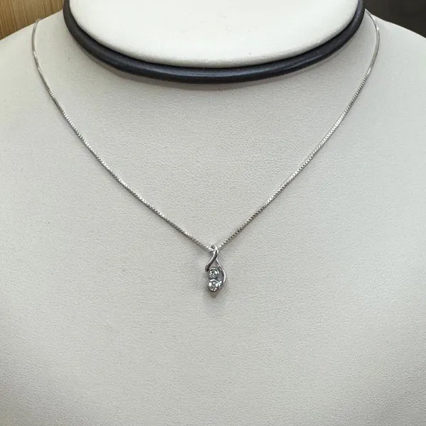 Diamond Pendant Image 3 Grayson & Co. Jewelers Iron Mountain, MI