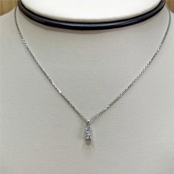 Diamond Pendant Image 3 Grayson & Co. Jewelers Iron Mountain, MI