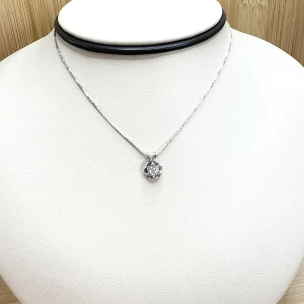 Diamond Pendant Image 2 Grayson & Co. Jewelers Iron Mountain, MI
