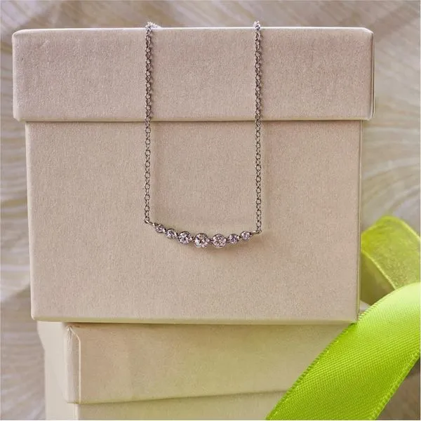 Diamond Necklace Grayson & Co. Jewelers Iron Mountain, MI