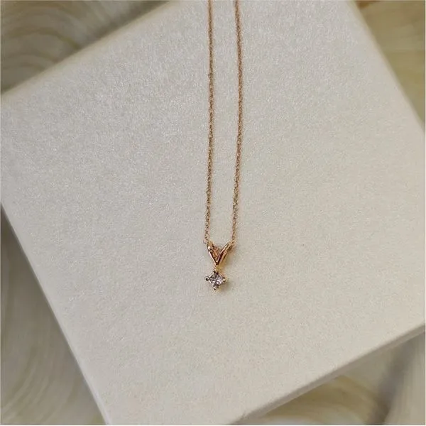 Diamond Necklace Grayson & Co. Jewelers Iron Mountain, MI
