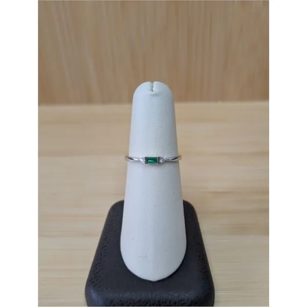 Gemstone Fashion Ring Grayson & Co. Jewelers Iron Mountain, MI