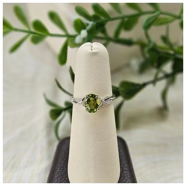 Gemstone Fashion Ring Grayson & Co. Jewelers Iron Mountain, MI