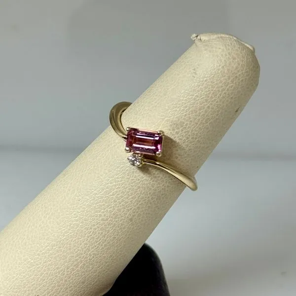 Gemstone Fashion Ring Grayson & Co. Jewelers Iron Mountain, MI