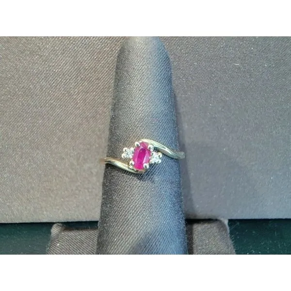 Gemstone Fashion Ring Grayson & Co. Jewelers Iron Mountain, MI