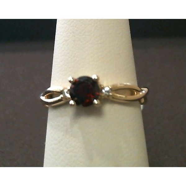 Gemstone Fashion Ring Grayson & Co. Jewelers Iron Mountain, MI
