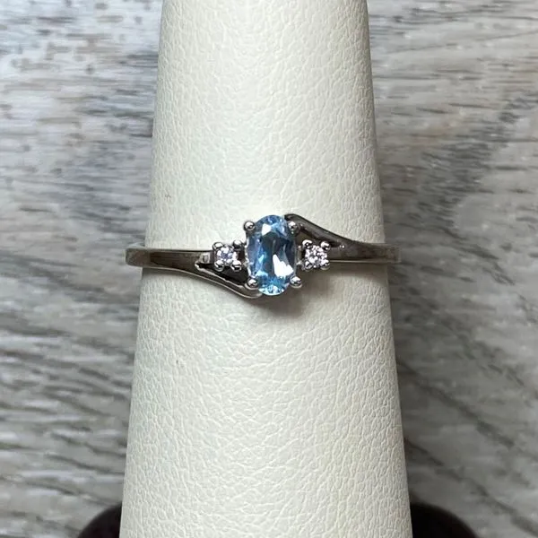 Gemstone Fashion Ring Grayson & Co. Jewelers Iron Mountain, MI