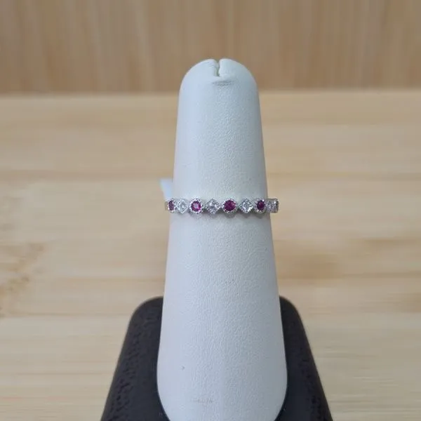 Gemstone Fashion Ring Grayson & Co. Jewelers Iron Mountain, MI