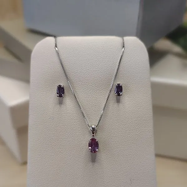 Gemstone Pendants Image 3 Grayson & Co. Jewelers Iron Mountain, MI