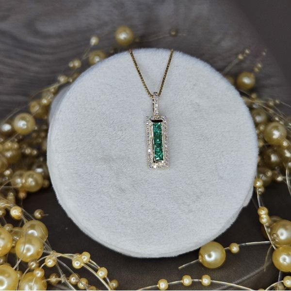 Gemstone Pendants Image 2 Grayson & Co. Jewelers Iron Mountain, MI