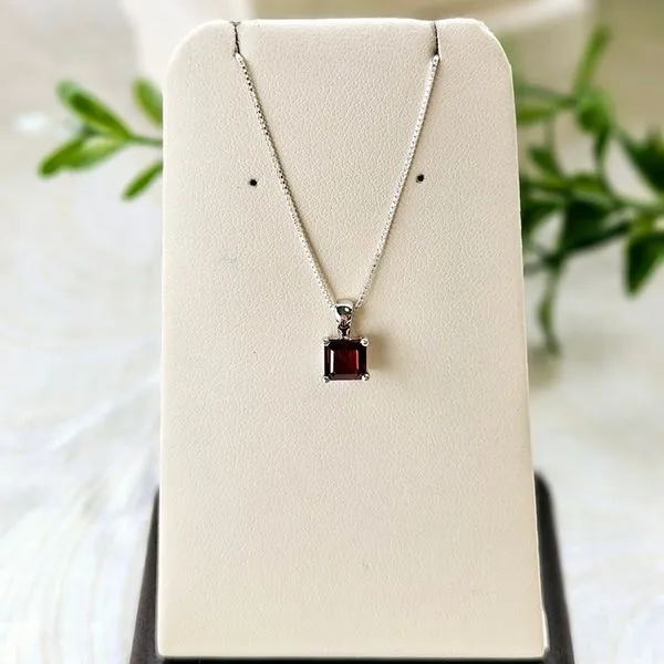 Gemstone Pendants Image 2 Grayson & Co. Jewelers Iron Mountain, MI