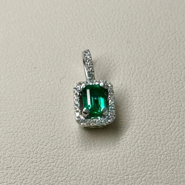 Gemstone Pendants Grayson & Co. Jewelers Iron Mountain, MI