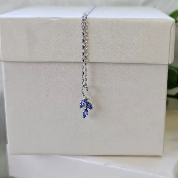 Gemstone Necklace Image 2 Grayson & Co. Jewelers Iron Mountain, MI
