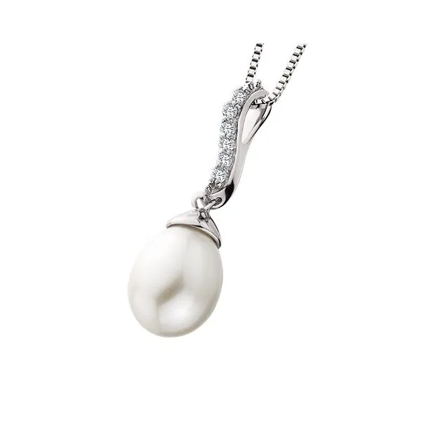 Pearl Pendant Grayson & Co. Jewelers Iron Mountain, MI