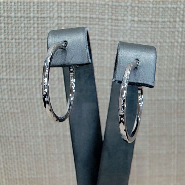 Gold Earrings Image 2 Grayson & Co. Jewelers Iron Mountain, MI