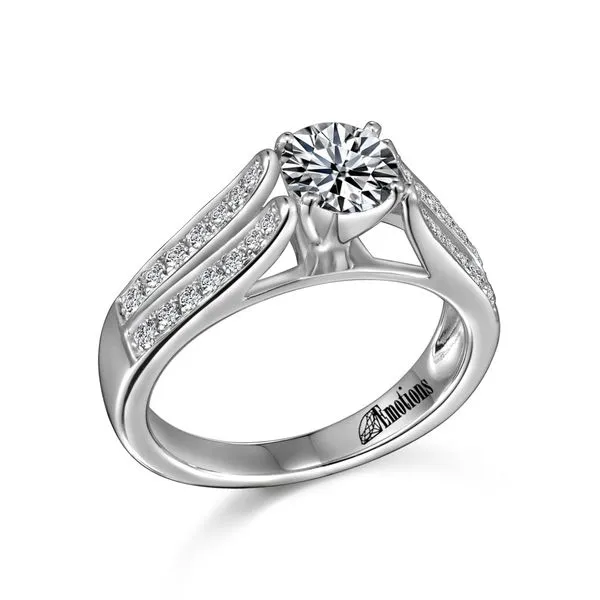 Ring Grayson & Co. Jewelers Iron Mountain, MI