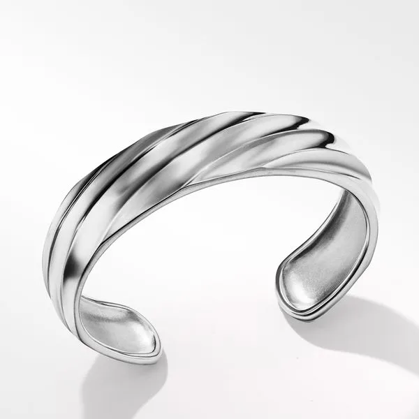 Silver Cable Cuff Jais Providenciales, 