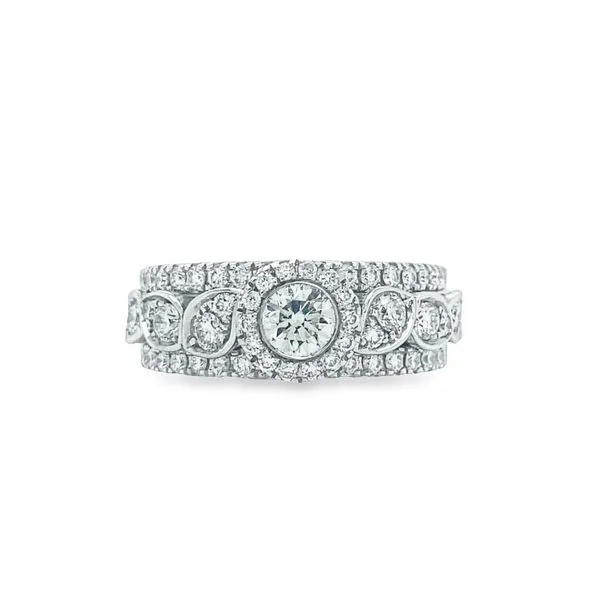 Triple-Shank Diamond Ring Jais Providenciales, 