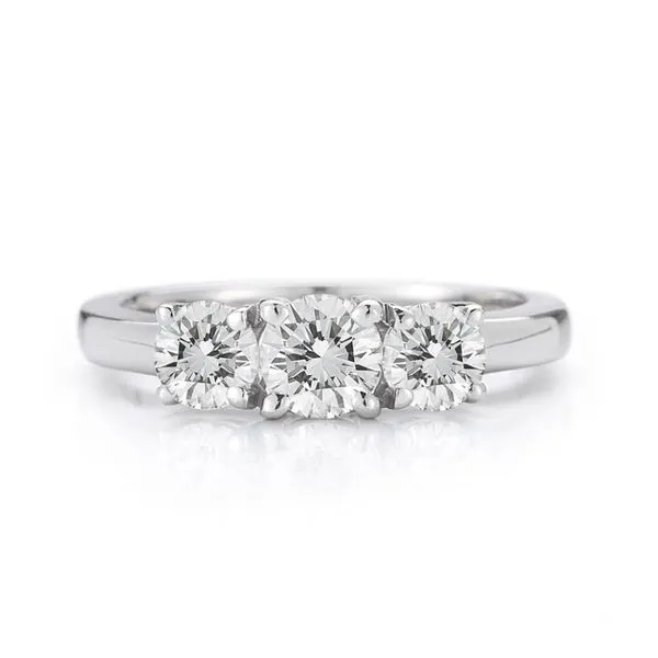 Tri-Stone Engagement Ring Jais Providenciales, 