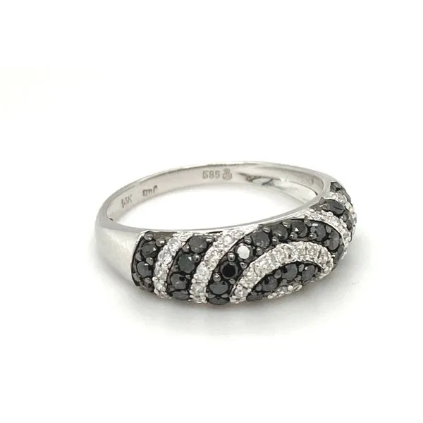 Black Diamond Ring Image 2 Jais Providenciales, 