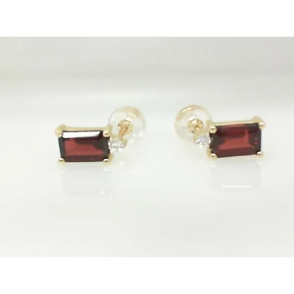 Yellow 14 Karat Garnet Earrings James Martin Jewelers Dubuque, IA