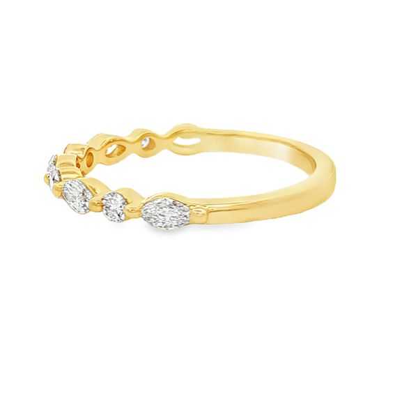14K Yellow Gold Oval and Round Diamond Band Image 2 Jaymark Jewelers Cold Spring, NY