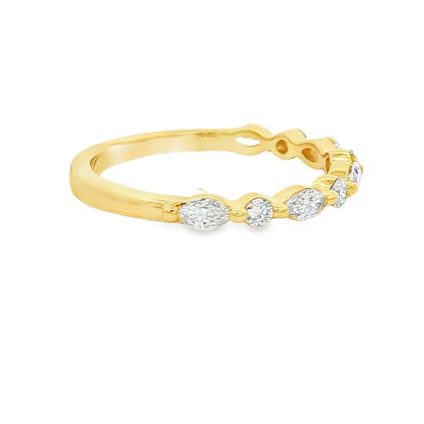 14K Yellow Gold Oval and Round Diamond Band Image 4 Jaymark Jewelers Cold Spring, NY