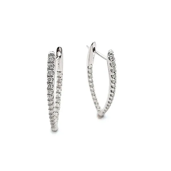 Earring Jaymark Jewelers Cold Spring, NY