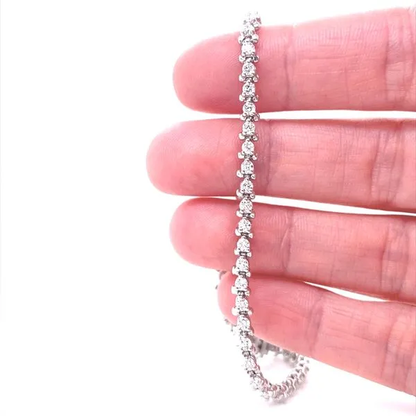 14K White Gold Diamond Tennis Bracelet, 2.0cttw Image 2 Jaymark Jewelers Cold Spring, NY