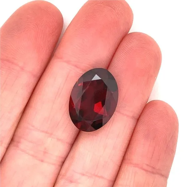 Oval Garnet, 9.71ct Image 3 Jaymark Jewelers Cold Spring, NY