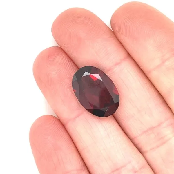 Oval Garnet, 7.08ct Image 2 Jaymark Jewelers Cold Spring, NY
