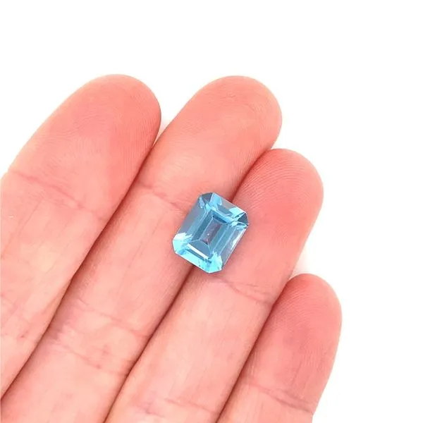 Emerald Cut Blue Topaz, 3.98ct Image 3 Jaymark Jewelers Cold Spring, NY
