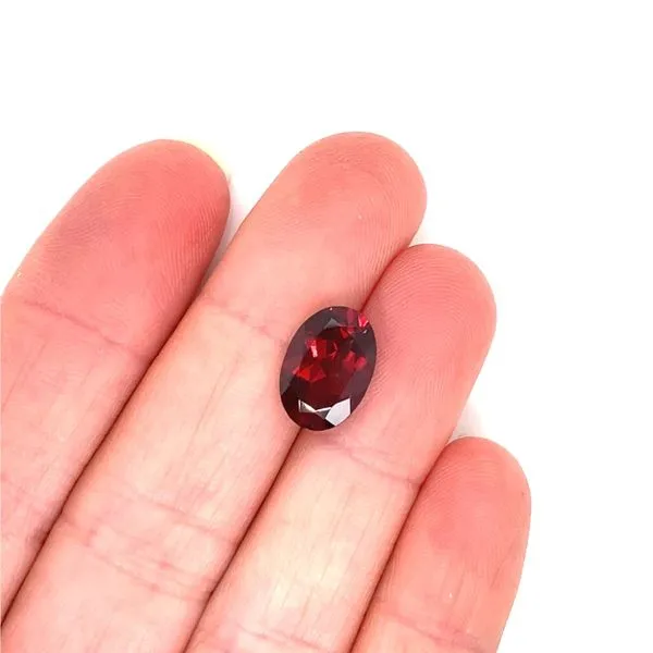Oval Garnet, 4.05ct Image 3 Jaymark Jewelers Cold Spring, NY