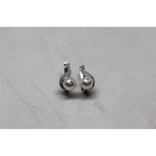 14K White Gold Pearl and Diamond Earrings Jaymark Jewelers Cold Spring, NY