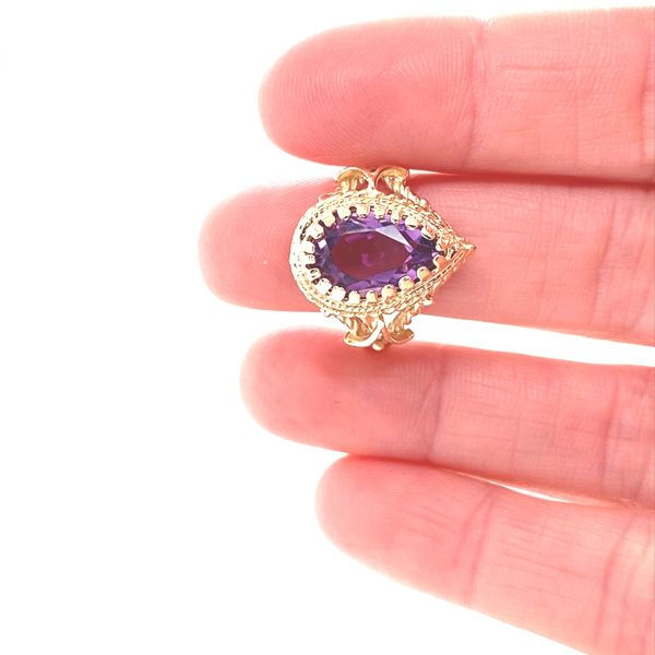 14K Yellow Gold Pear Shape Amethyst Vintage Style Ring Image 2 Jaymark Jewelers Cold Spring, NY