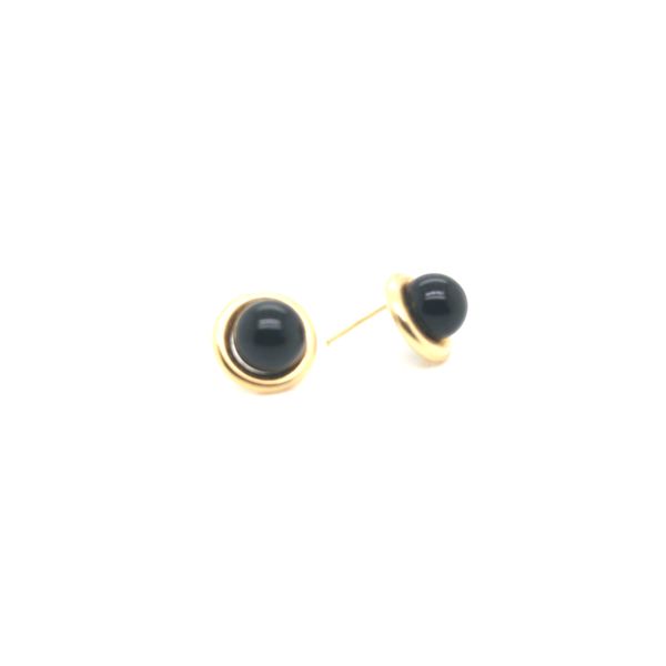 14K Yellow Gold Black Onyx Stud Earrings Image 3 Jaymark Jewelers Cold Spring, NY