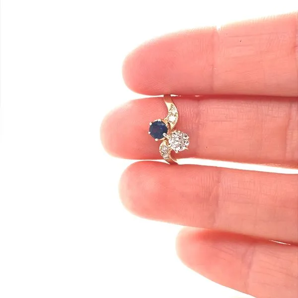 14K Yellow Gold Sapphire and Diamond Toi et Moi Ring Image 2 Jaymark Jewelers Cold Spring, NY