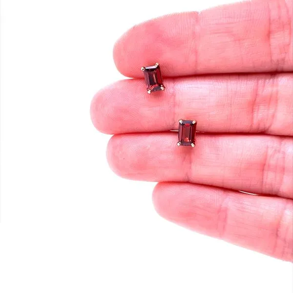 14K Yellow Gold Emerald Cut Garnet Stud Earrings Image 2 Jaymark Jewelers Cold Spring, NY