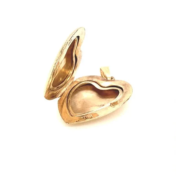 14K Yellow Gold Heart Locket Pendant Image 3 Jaymark Jewelers Cold Spring, NY