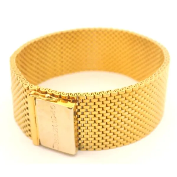 14K Yellow Gold Mesh Bracelet Image 3 Jaymark Jewelers Cold Spring, NY