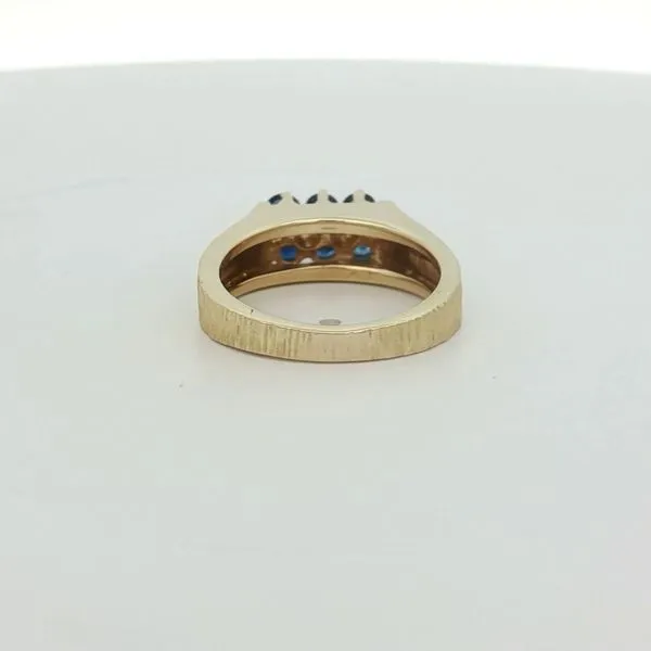 18K Yellow Gold Sapphire Ring Image 4 Jaymark Jewelers Cold Spring, NY