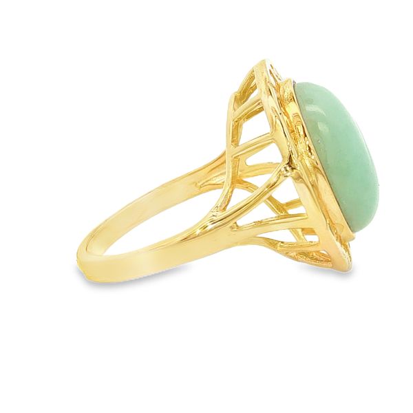 14K Yellow Gold Oval Jade Ring Image 5 Jaymark Jewelers Cold Spring, NY