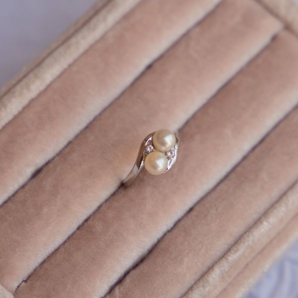 Estate Two Pearl Ring Image 2 Jayson Jewelers Cape Girardeau, MO