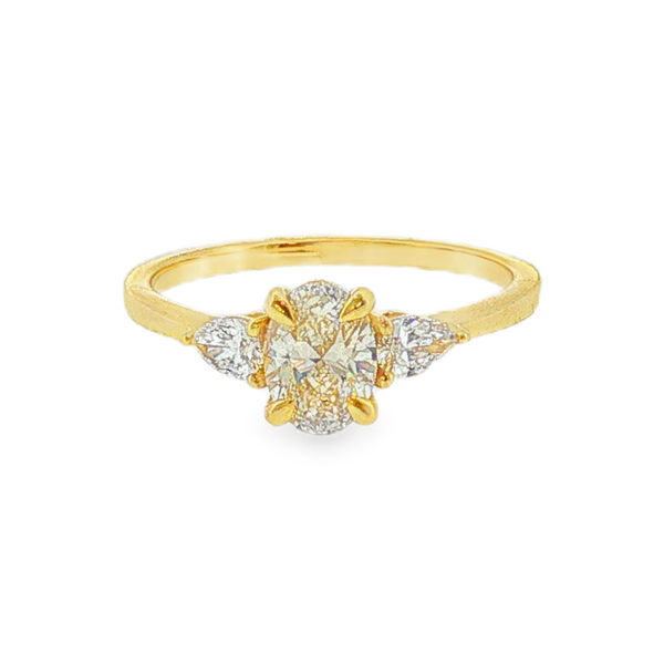 10kt Yellow Gold 1.00ct tw Lab Grown Diamond Engagement Ring with .75ct Oval Diamond in Center and .25ct tw Accent Diamonds Jeff Dennis Jewelers Gardendale, AL