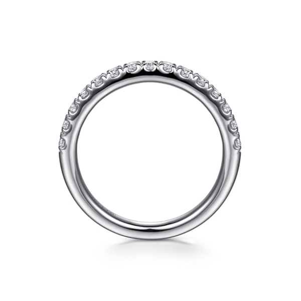18K White Gold .44ct tw Diamond Band that is G-H in Color and VS2 in Clarity. Serial No.S2305320 Image 2 Jeff Dennis Jewelers Gardendale, AL