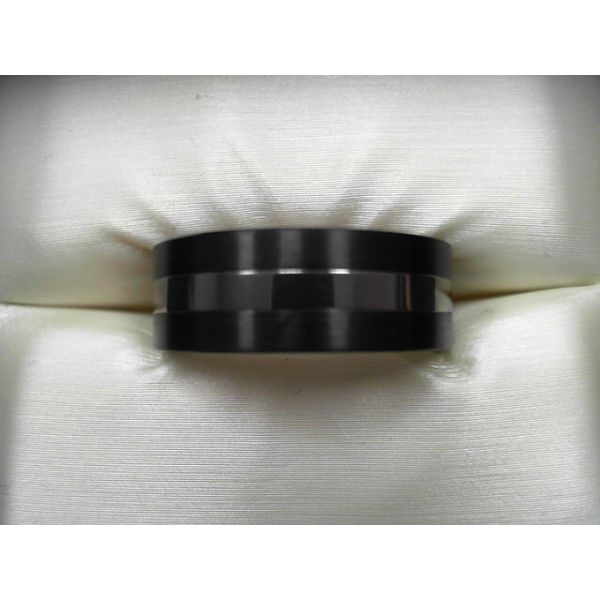 Gent's Tantalum and Carbon Fiberl Wedding Bands Image 2 Jeff Dennis Jewelers Gardendale, AL