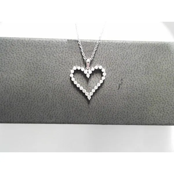 Pendant Genesis Jewelry Muscle Shoals, AL