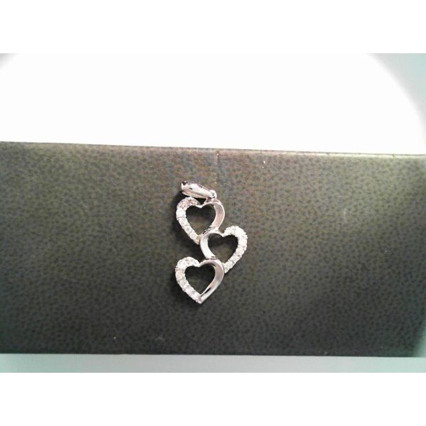 Diamond Pendant Genesis Jewelry Muscle shoals, AL