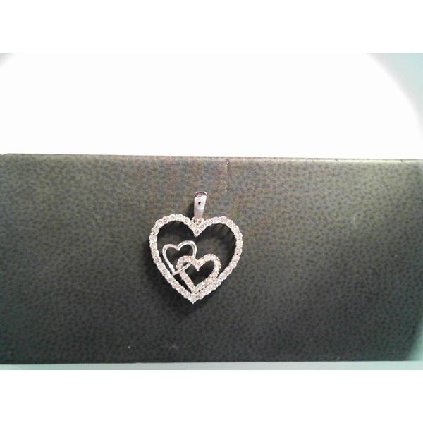 Diamond Pendant Genesis Jewelry Muscle shoals, AL